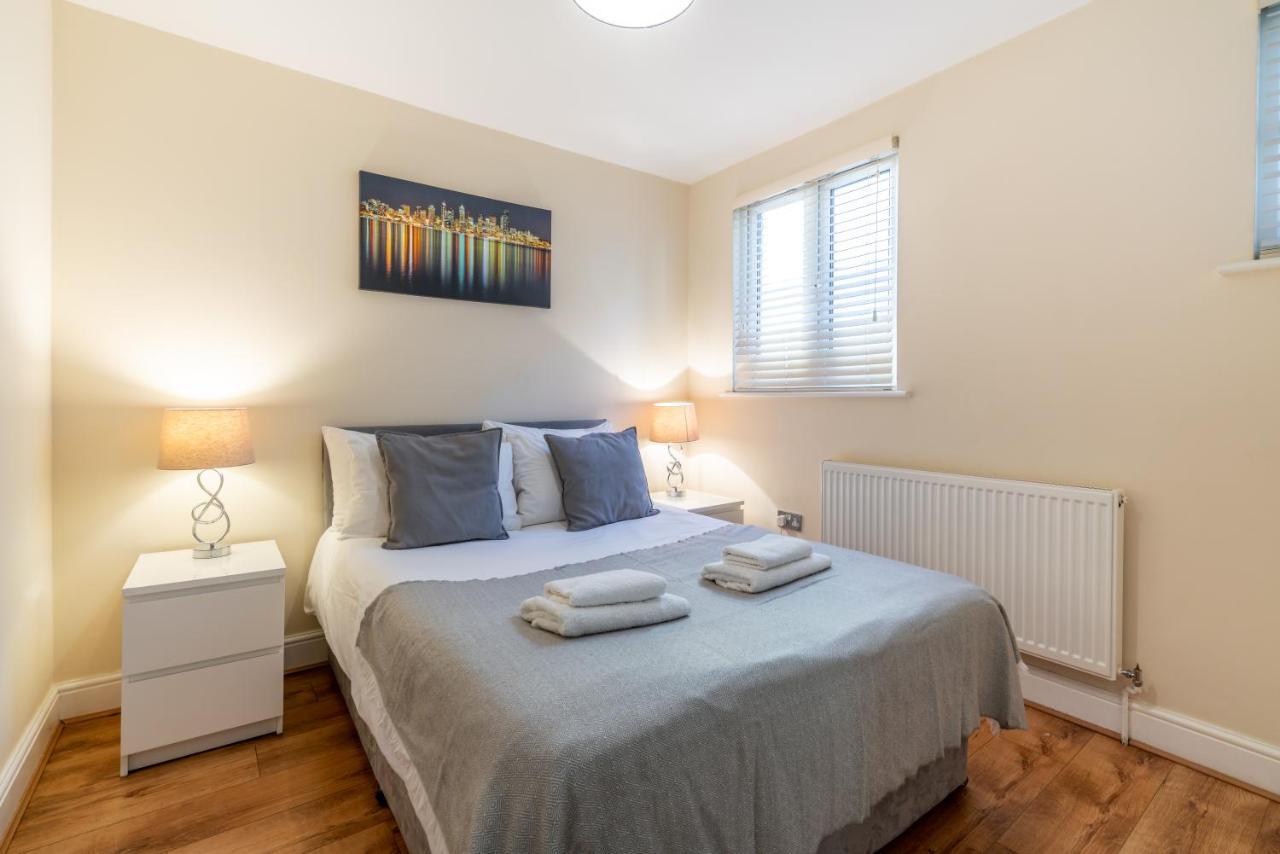 One Bedroom Flat In Bush Hill Park Enfield Ngoại thất bức ảnh